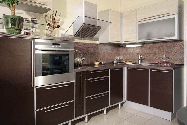 Функциональный гарнитур для кухни