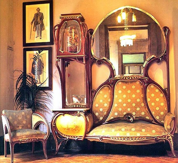 Плавные линии мебели стиля-антикварная мебель модерн.