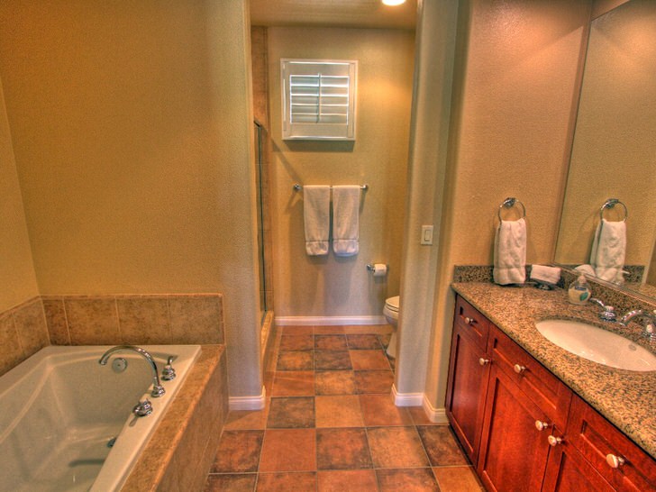 Простота деревенского шарма ванной комнаты в стиле кантри (60 идей интерьер) 10 Пример оформления ванной