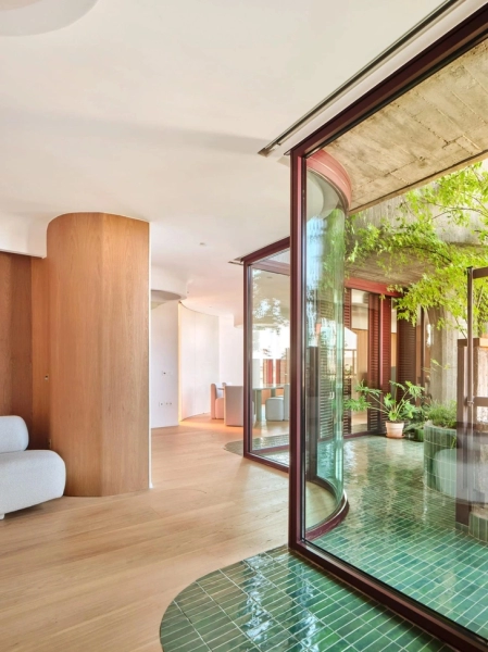 Torres Blancas: редизайн квартиры с историей в Мадриде 6 Необычная квартира в бруталистском доме в Мадриде