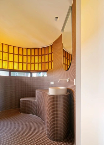 Torres Blancas: редизайн квартиры с историей в Мадриде 21 Необычная квартира в бруталистском доме в Мадриде